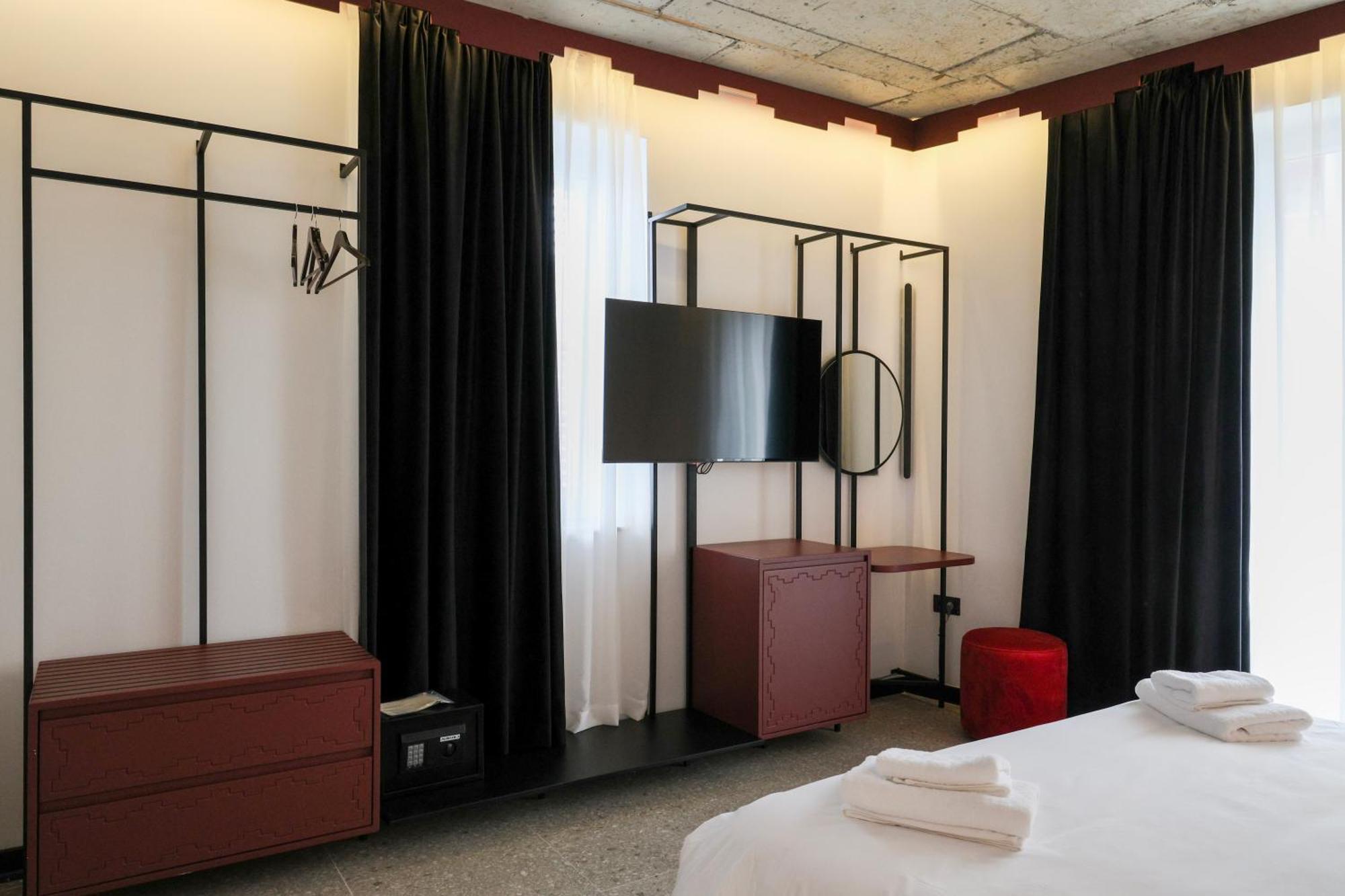 Bazaar Hotel 4*