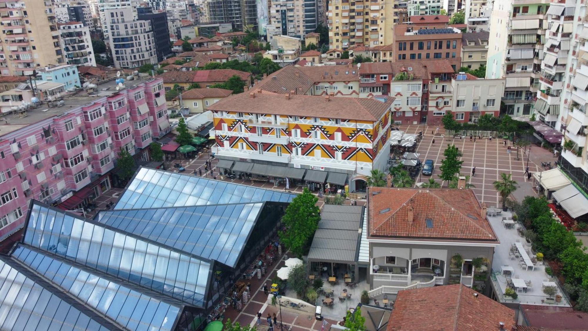 Bazaar Hotel